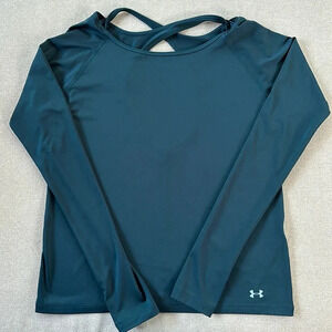 Under Armour women’s long sleeve work out top. Back cut out detail. Smal…